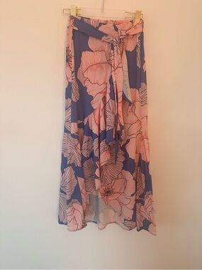 Maaji skirt- small